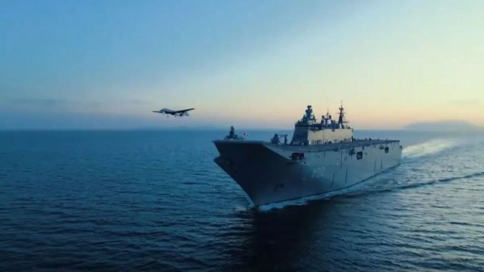 bayraktar-tb3-siha-tcg-anadolu-gemisine-basarili-4-sorti-gerceklestirdi-VQGwcImv.webp